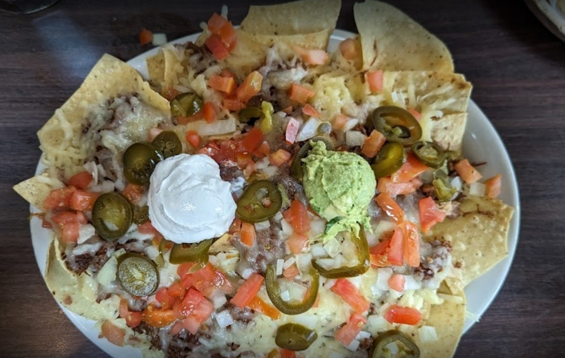 Cheesy nachos